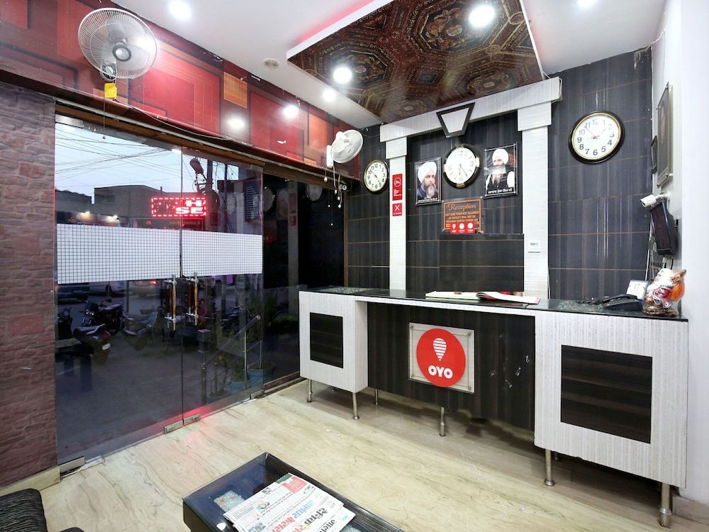 undefined OYO 1357 Hotel Midland 2