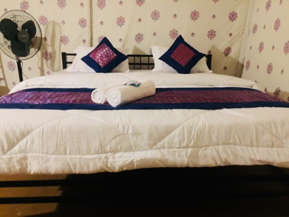 Amazing Desert Camp Deluxe Tent, 1 Double Bed, Resort View, Ground Floor 7