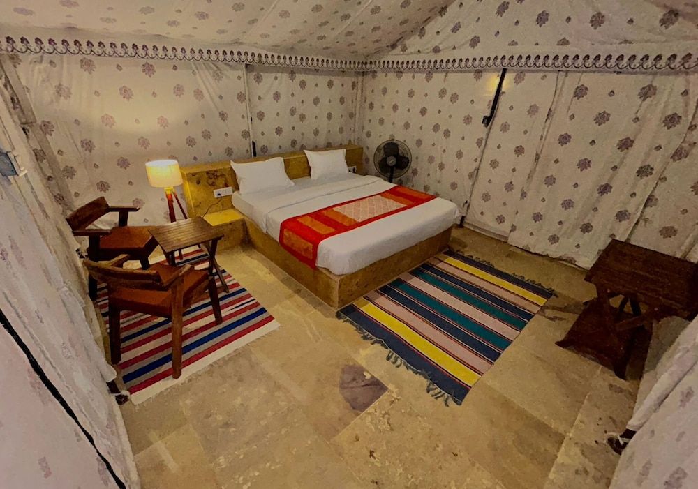 Amazing Desert Camp Deluxe Tent, 1 Double Bed, Resort View, Ground Floor 6
