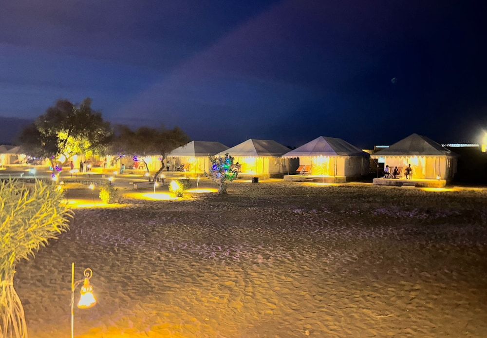 Amazing Desert Camp 