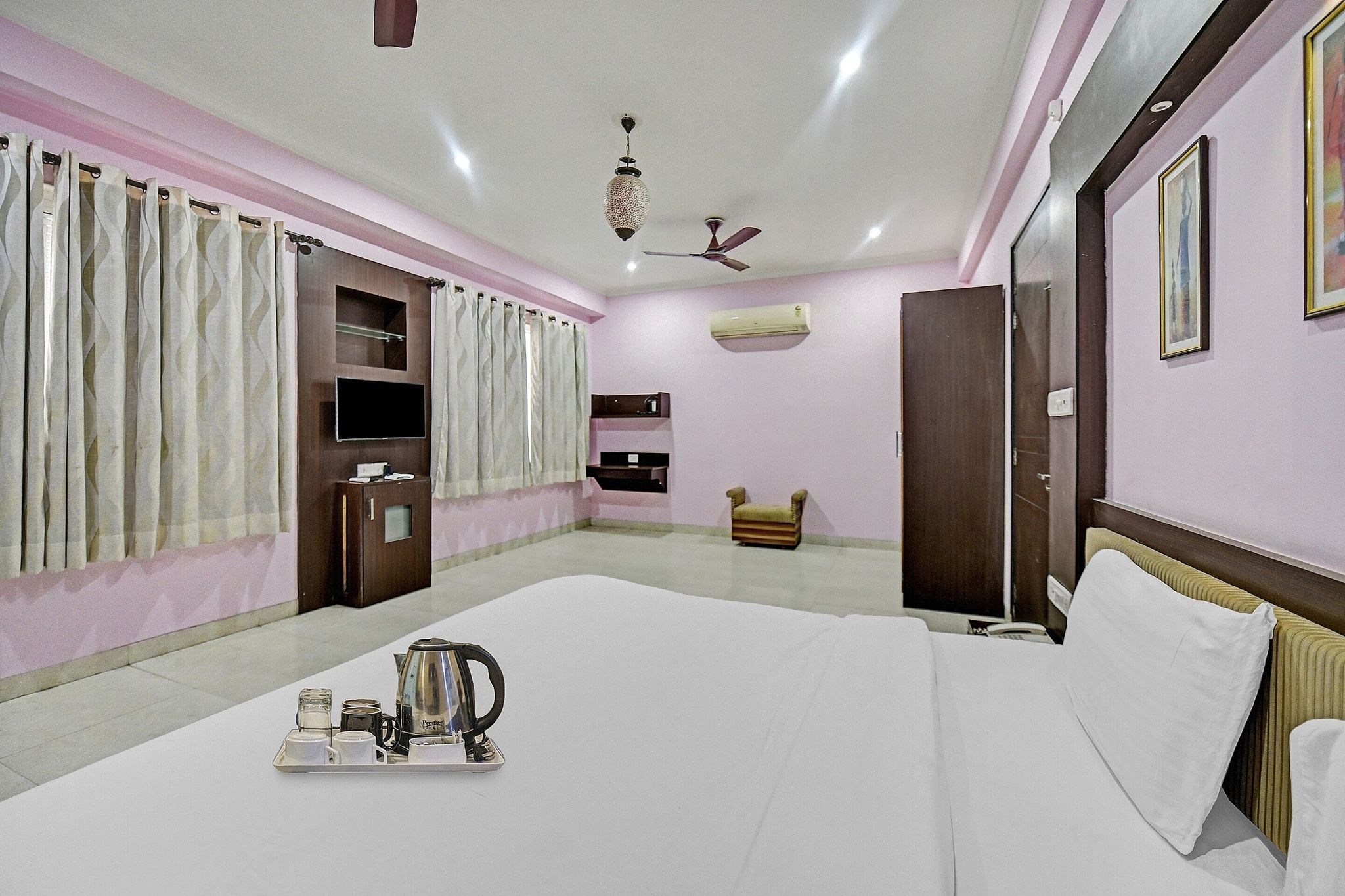 Hotel O Sahib's Stay Fine Classic 17