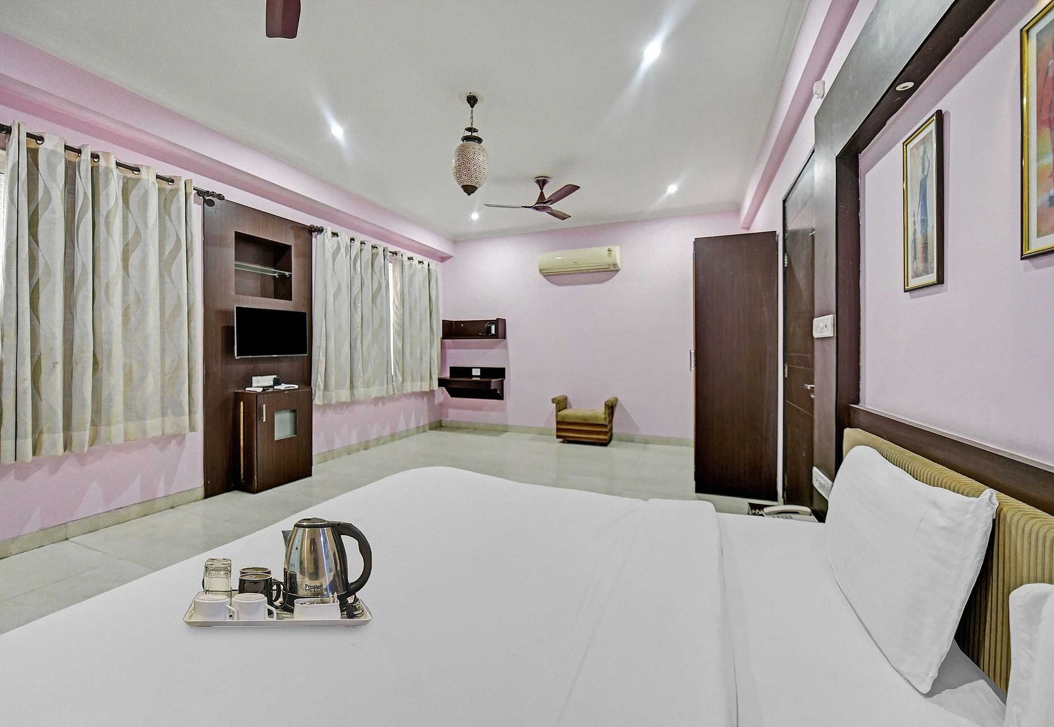 Hotel O Sahib's Stay Fine Classic 13