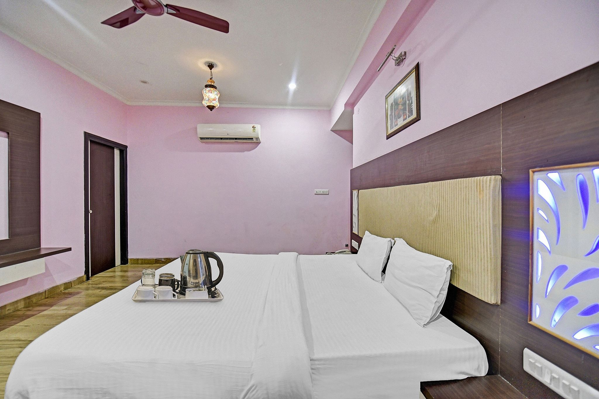 Hotel O Sahib's Stay Fine Classic 2