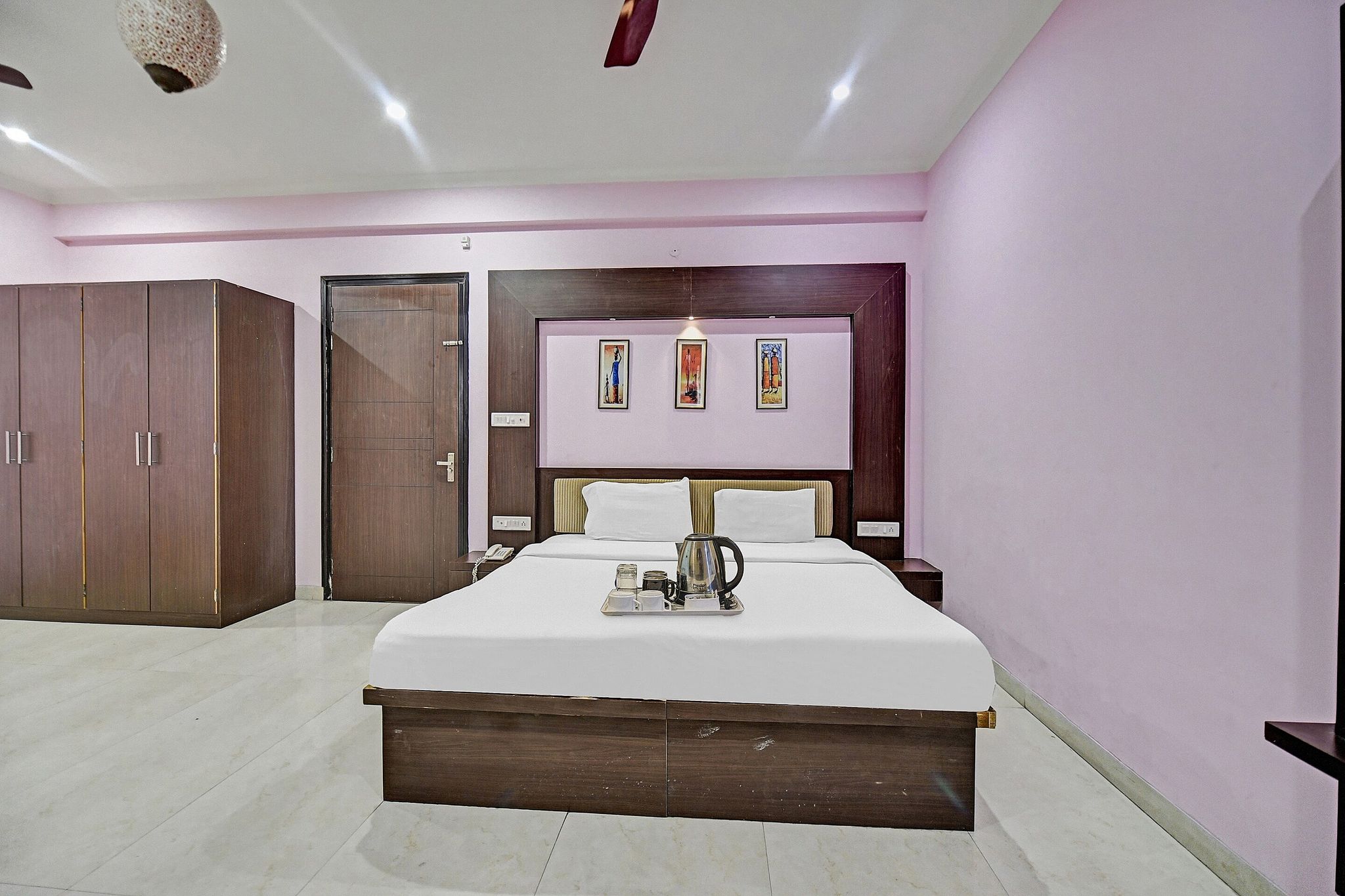 Hotel O Sahib's Stay Fine Classic 4