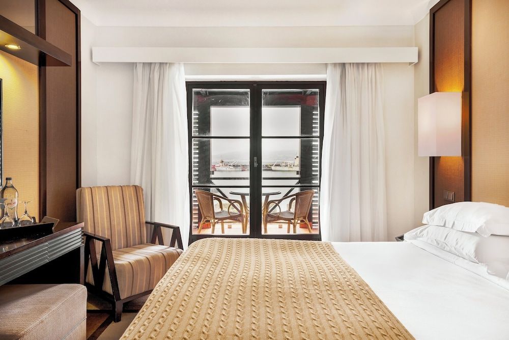 Superior Room (Family)