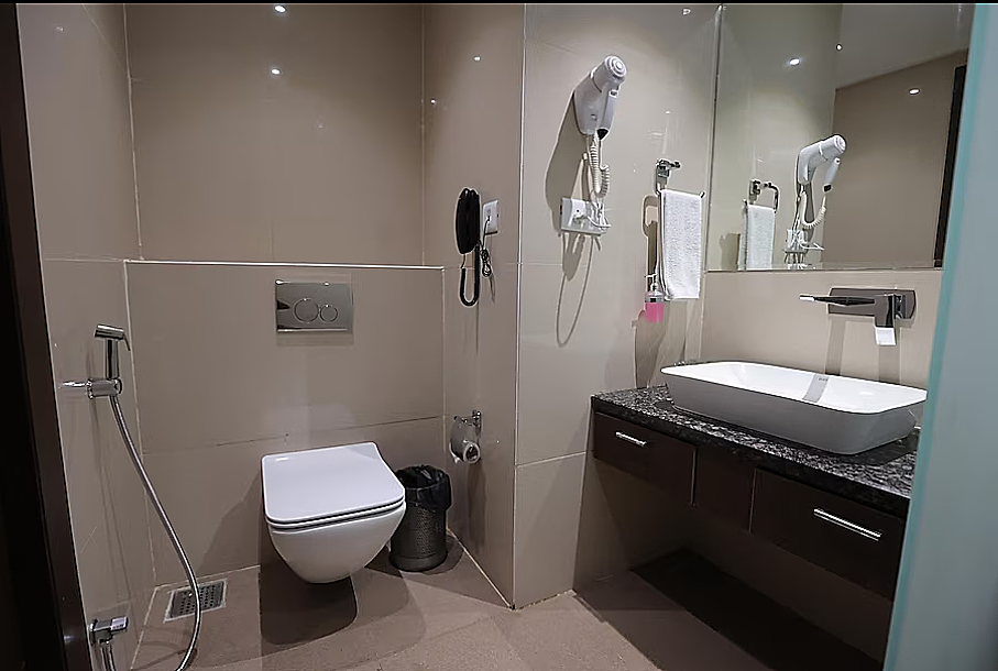 Clarion Inn Indore Deluxe Room 8