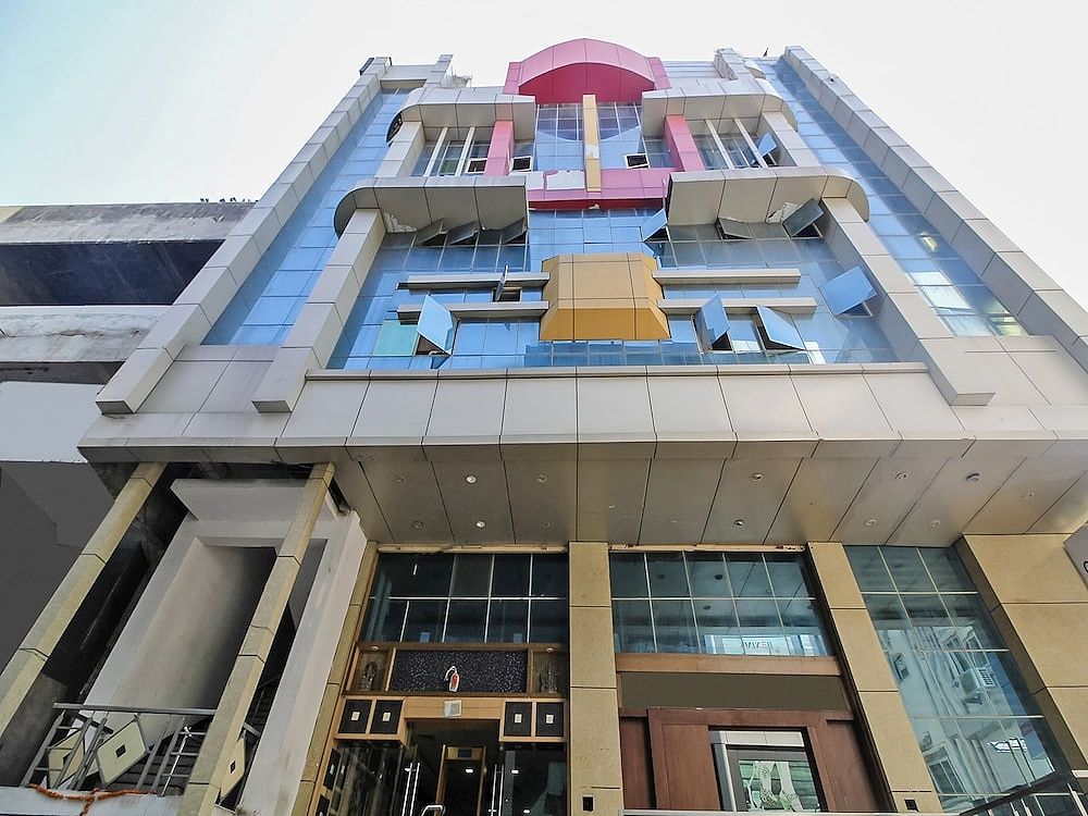 undefined OYO 740 Hotel Suravi
