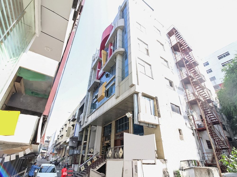 undefined OYO 740 Hotel Suravi 5
