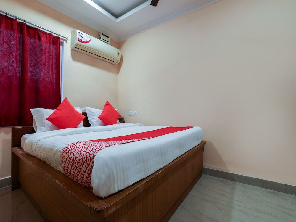OYO 14116 Hotel Sri Venkata Balaji Residency Double or Twin Room 4