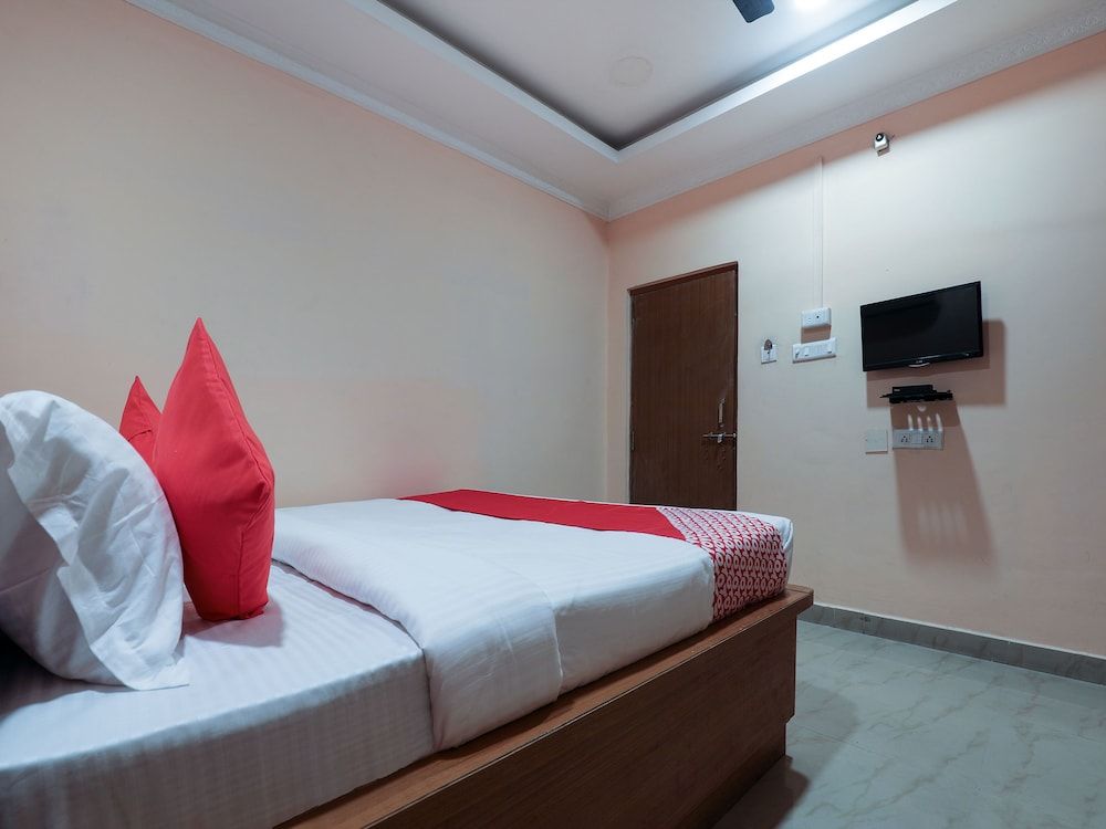 OYO 14116 Hotel Sri Venkata Balaji Residency Double or Twin Room 8