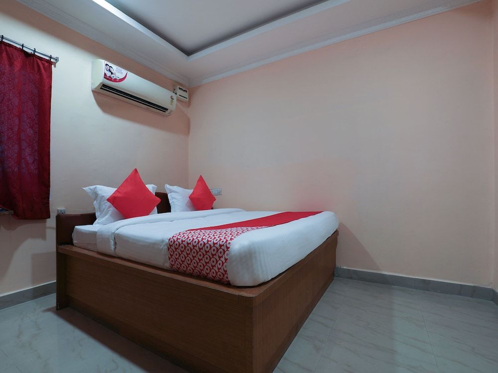 OYO 14116 Hotel Sri Venkata Balaji Residency Single Room, 1 King Bed