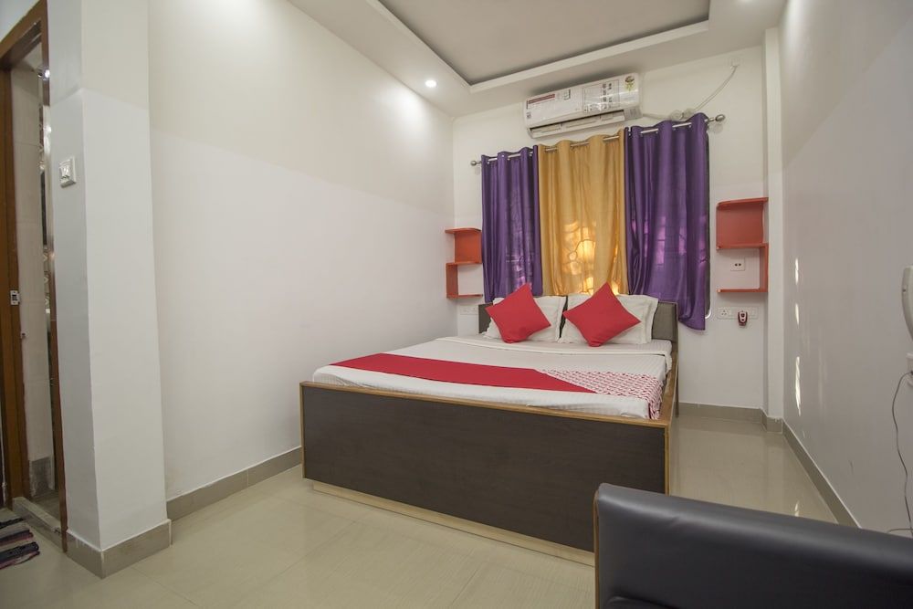 undefined OYO 27984 Hotel Debdutta 7