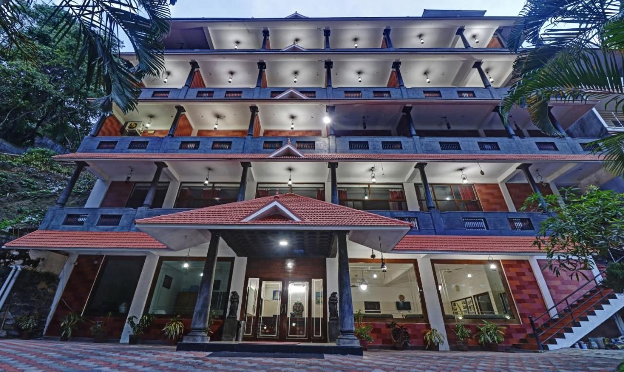 undefined Green Palm Resorts 8