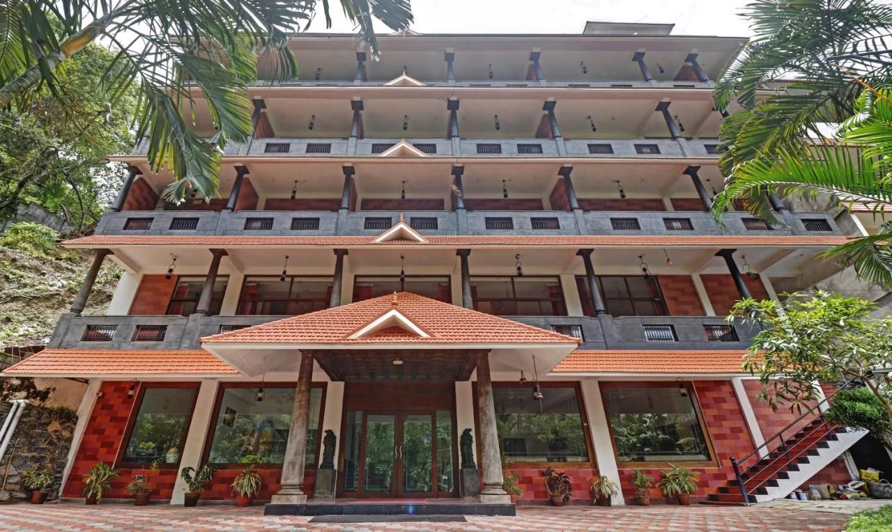 undefined Green Palm Resorts