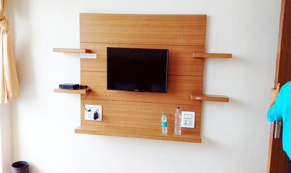 Hotel Lavenir Deluxe Room 6