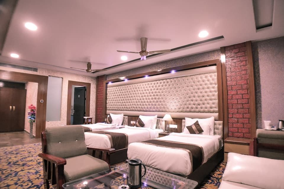 Grand Executive Room