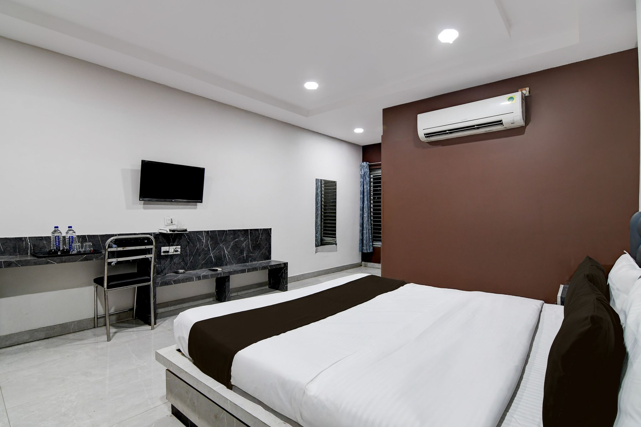 Collection O Mahatma Gandhi Stadium Odisha Formerly Hotel Nirmalya Classic Room