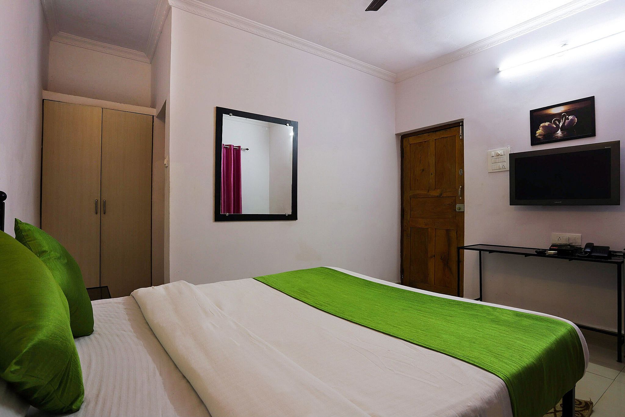 Fantasy Resort Premium Room 2