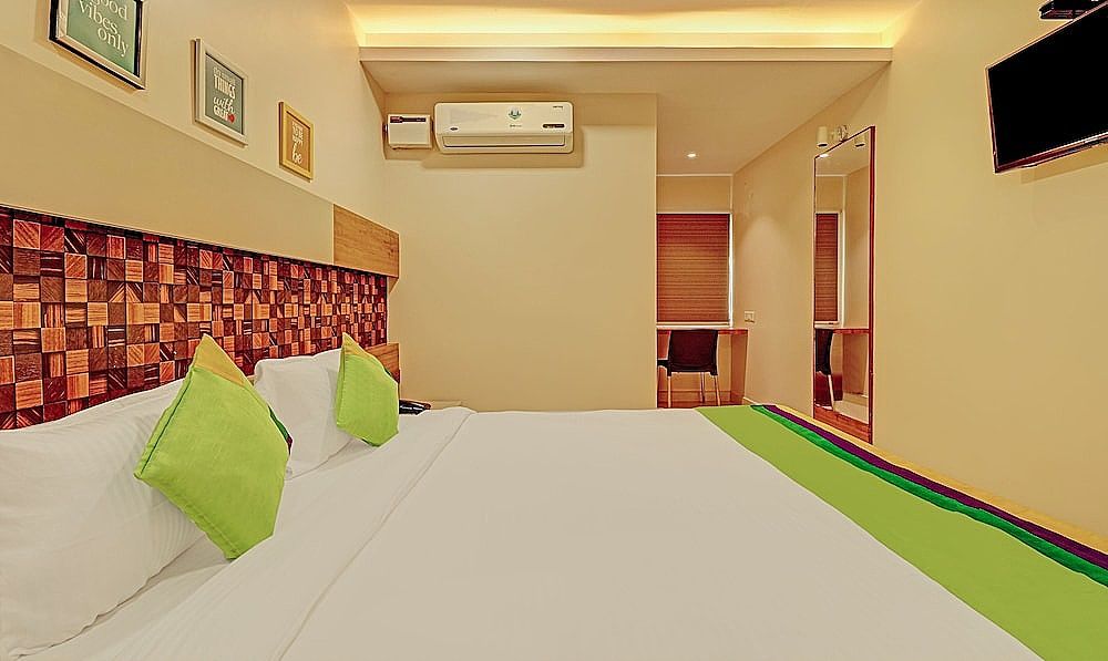 Treebo Rainbow Grand Standard Double Room 3