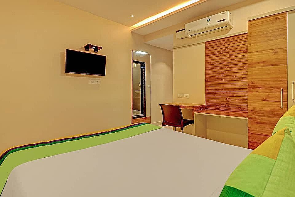 Treebo Rainbow Grand Deluxe Double Room 7