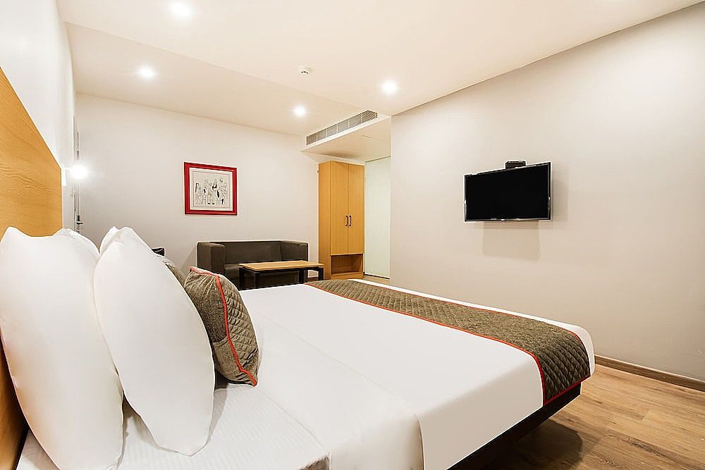 OYO Townhouse 228 Hotel Alana Double or Twin Room 10
