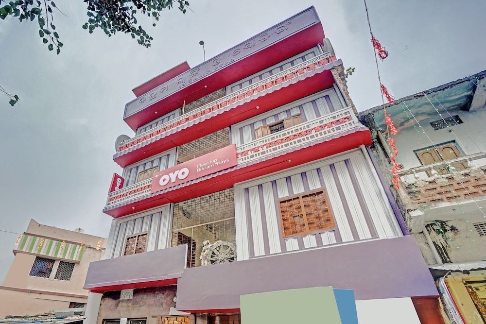 undefined SPOT ON 49747 Bikram Stays 2