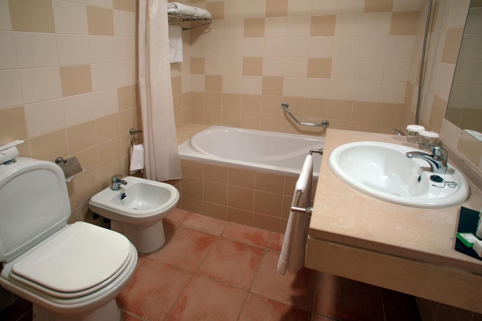One-Bedroom Apartment  (2 Adults + 1 Child)