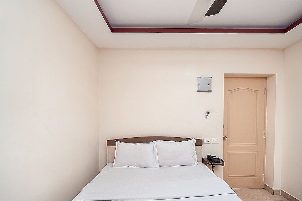 undefined SPOT ON 37272 Alfa Palace 8