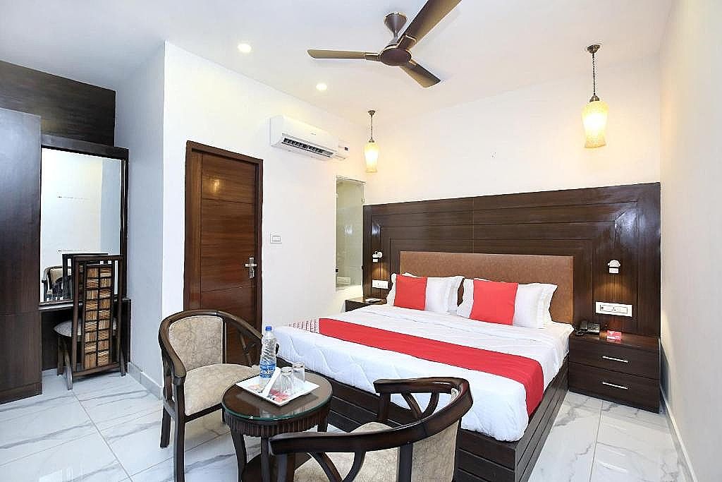 undefined OYO 15015 Hotel Ska Hometel 3