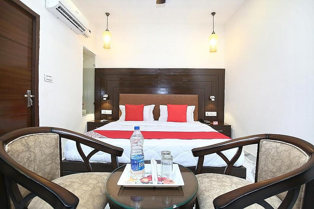 undefined OYO 15015 Hotel Ska Hometel 4