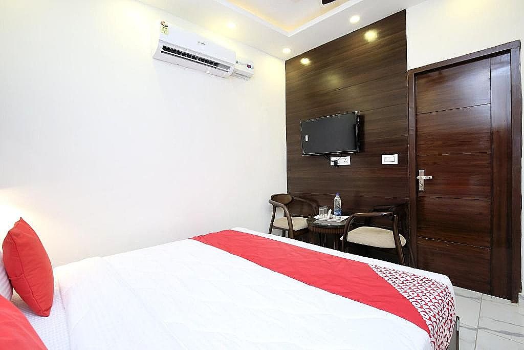 undefined OYO 15015 Hotel Ska Hometel 6