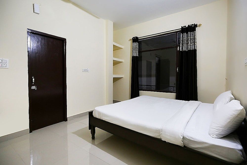 SPOT ON 49328 Sukh Motel Double or Twin Room 14