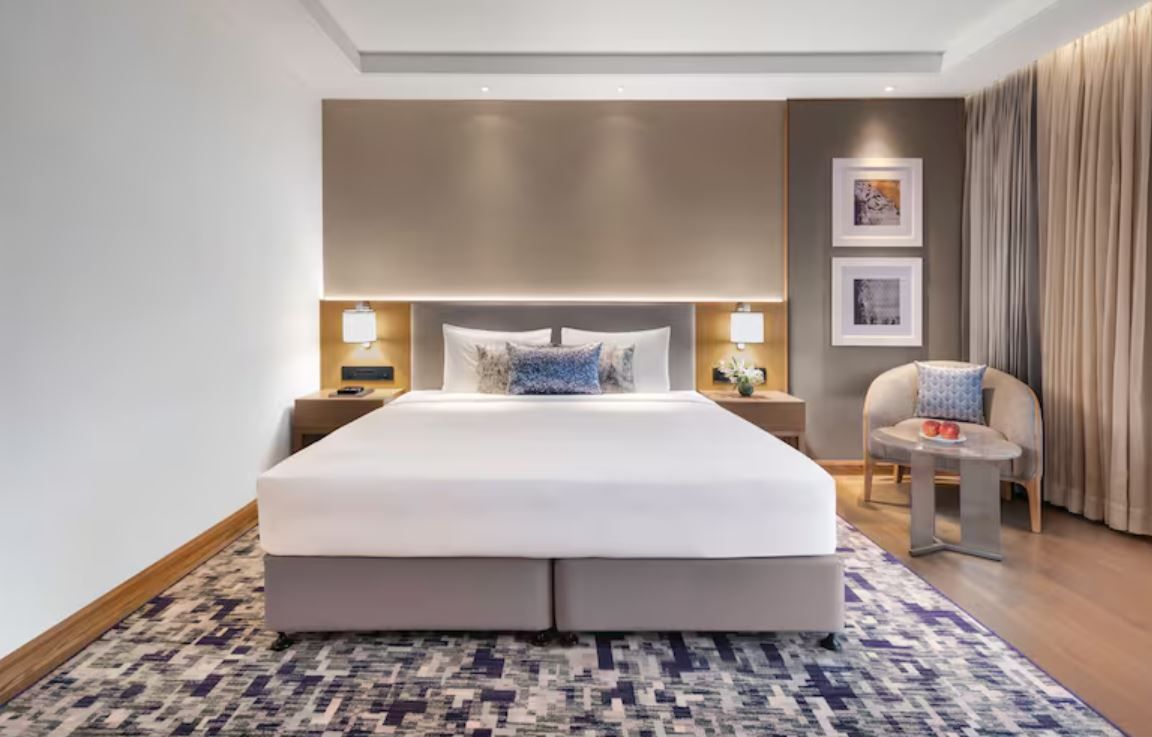 Superior Room King Bed