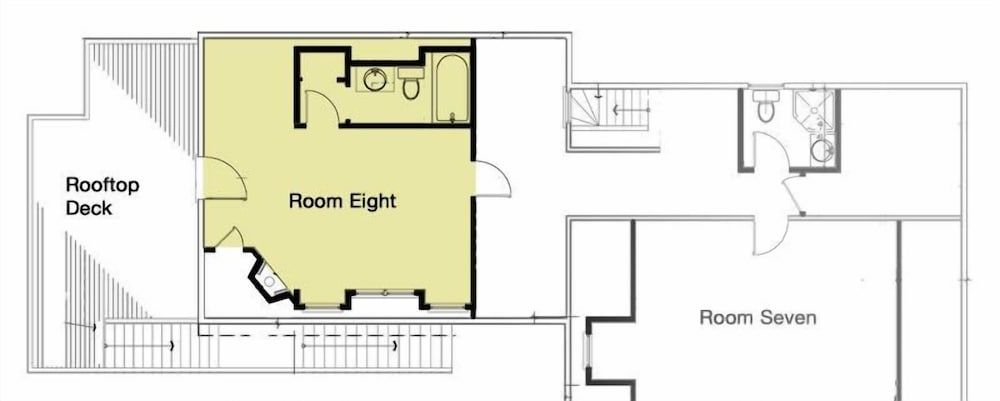 The Revere Guest House Captain's Room 7 3rd floor spa tub 3