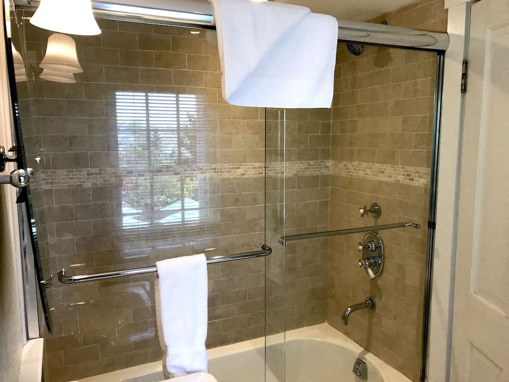 The Revere Guest House Garden Room 6 Overlooks Garden 5