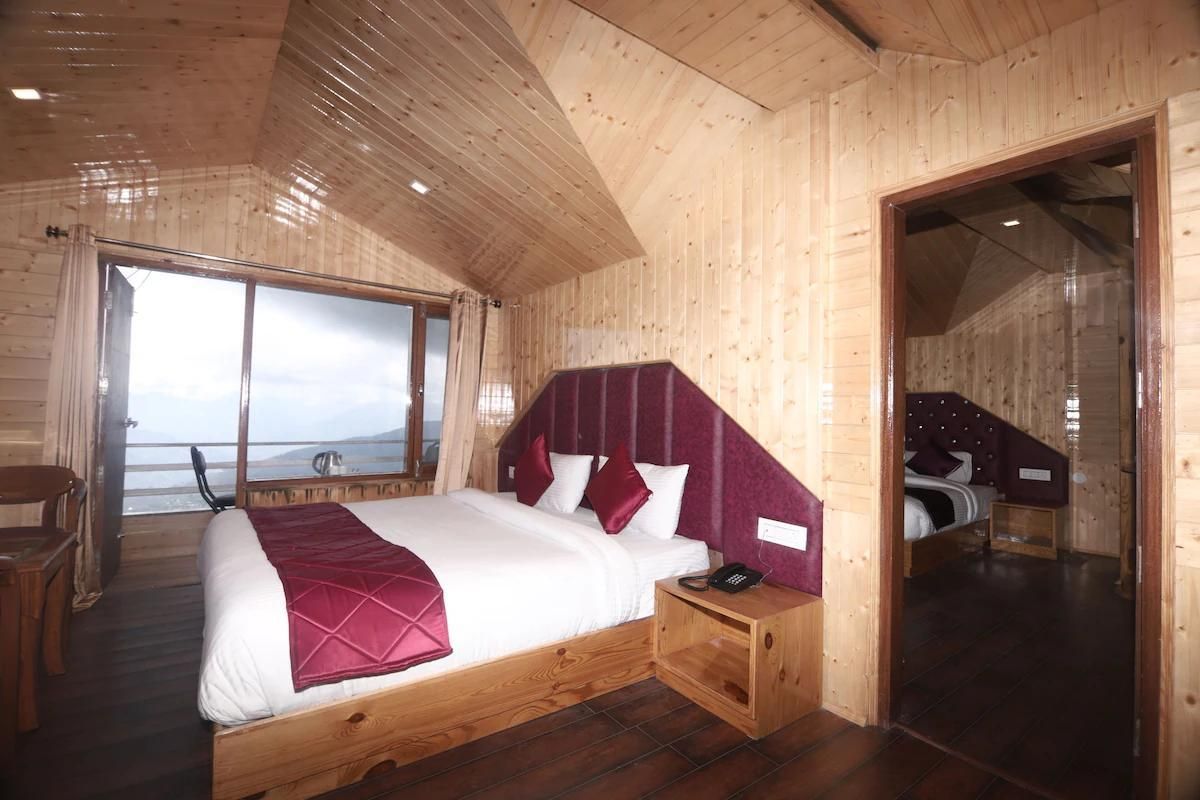 Beyond Stay Himalayan Cottage Kufri Family Room 3