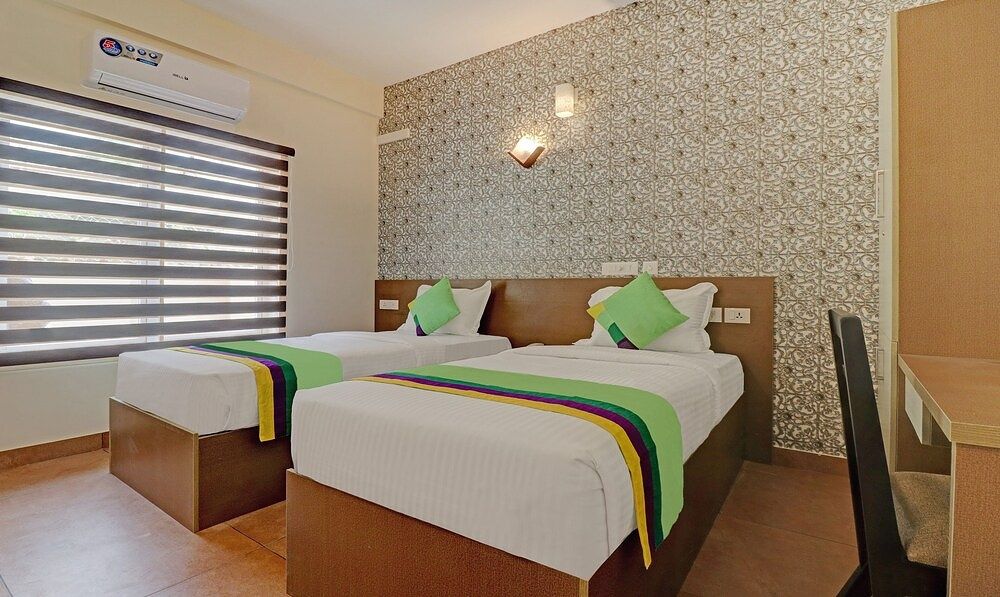 Treebo Golden Terminal, Kochi Airport Standard Double Room 3