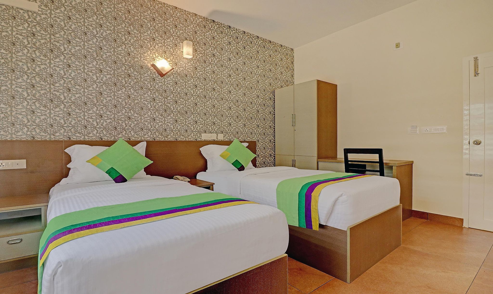 Treebo Golden Terminal, Kochi Airport Standard Double Room 11