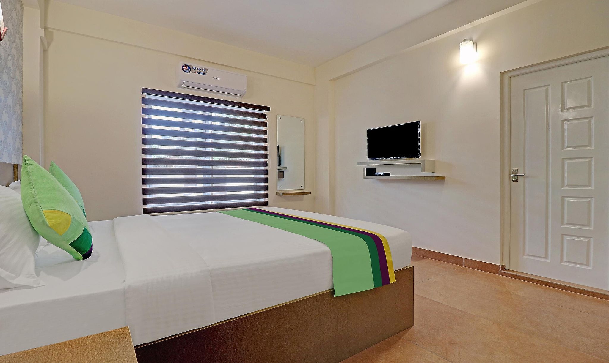 Treebo Golden Terminal, Kochi Airport Standard Double Room