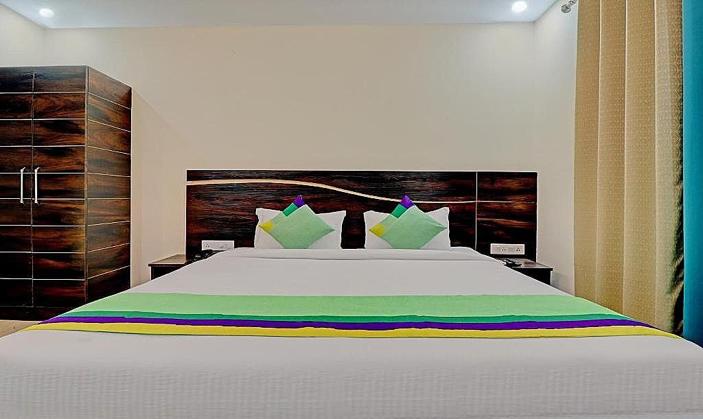 Treebo Trend Hidden Delight Rishikesh Oak	 2