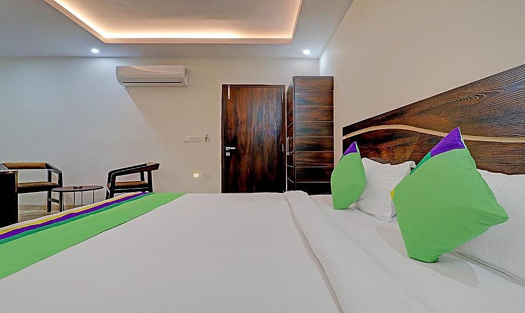 Treebo Trend Hidden Delight Rishikesh Oak	 3
