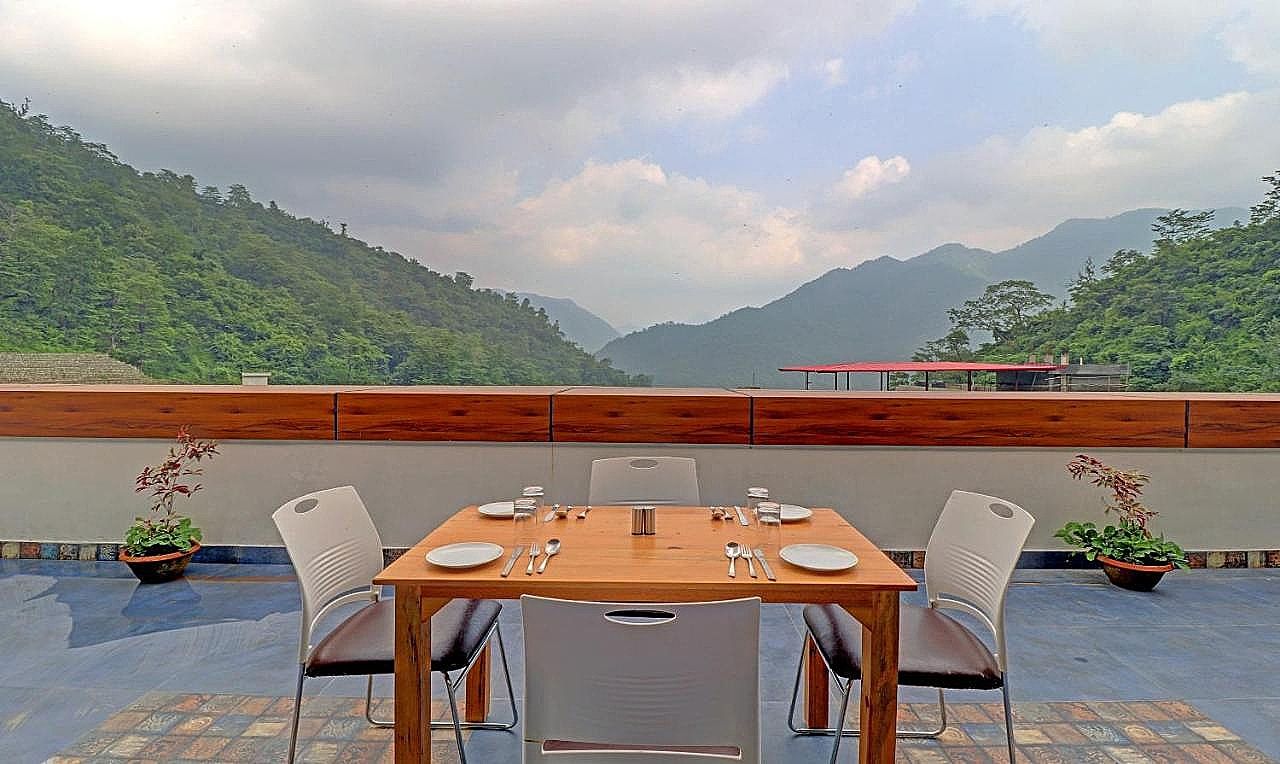 Food & Dining
