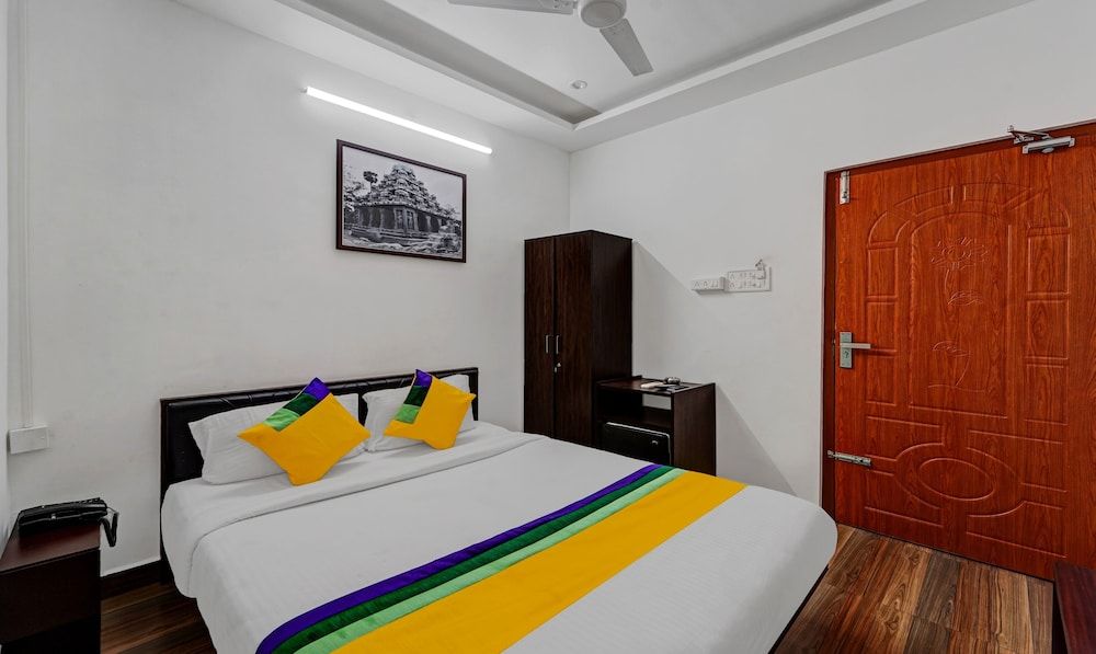 Itsy Hotels Coastal Grand De Heritage Economy Double Room 5