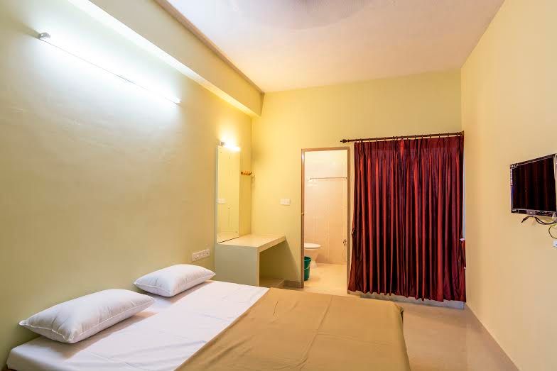 Ganesh Beach Resort Double AC Room