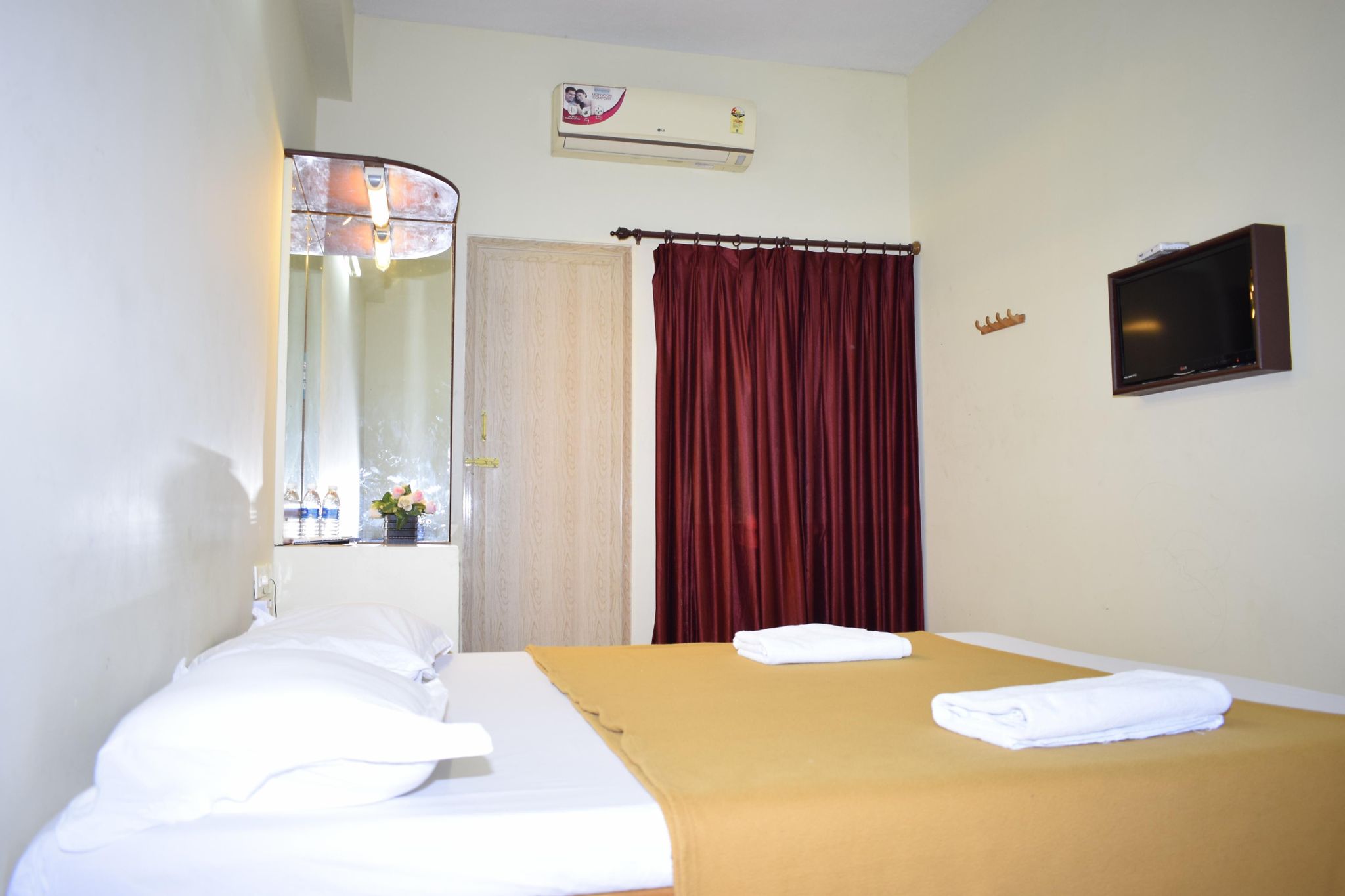 Ganesh Beach Resort Double AC Room 7