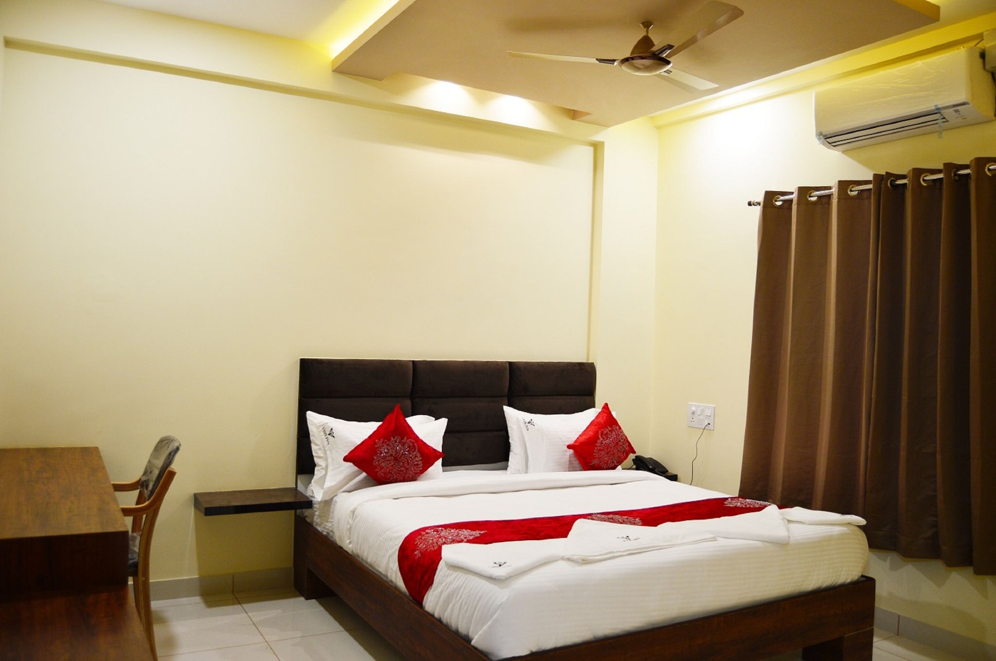 Vbis inn Compact Non AC 14