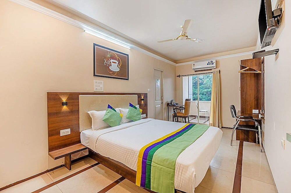 Treebo Sunheads Standard Double Room 2