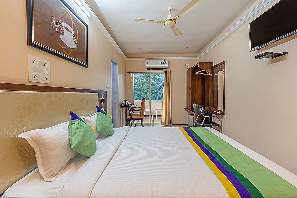 Treebo Sunheads Standard Double Room 12