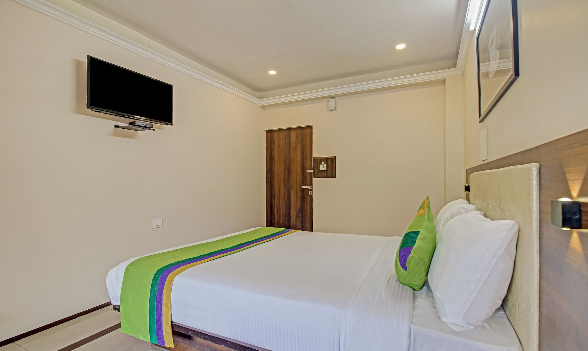 Treebo Sunheads Double Room 2