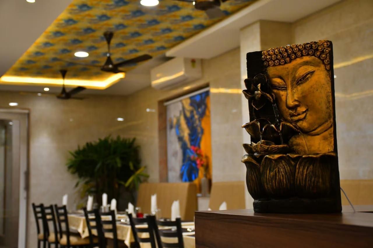 Food & Dining